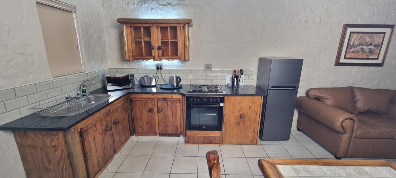 Bains Lodge Bloemfontein Exteriör bild