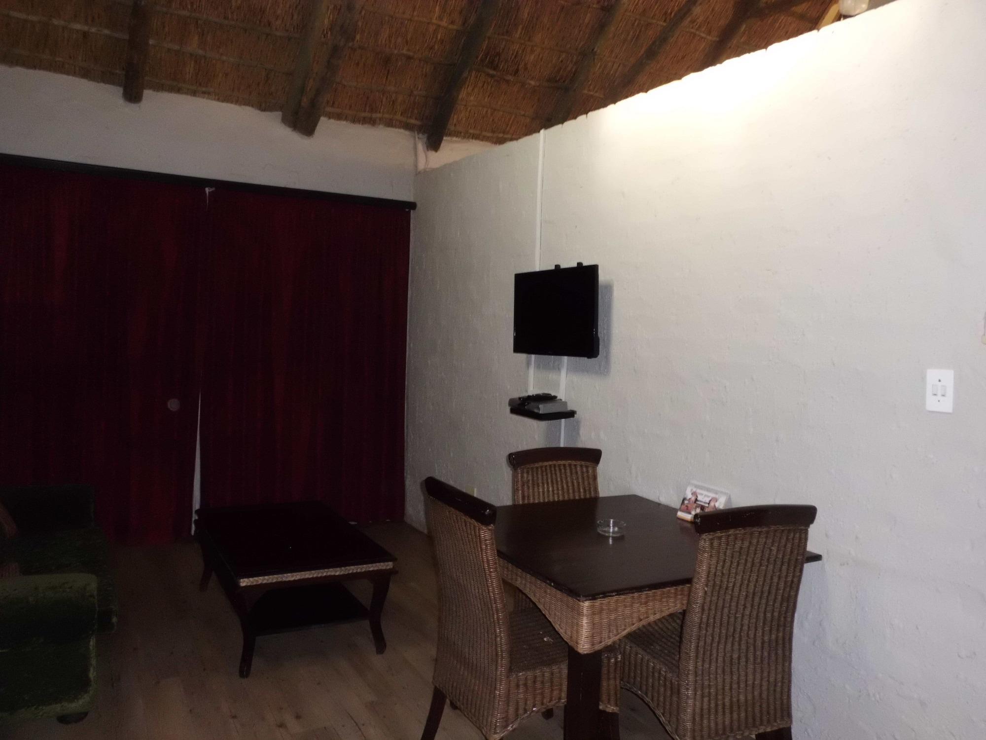 Bains Lodge Bloemfontein Exteriör bild