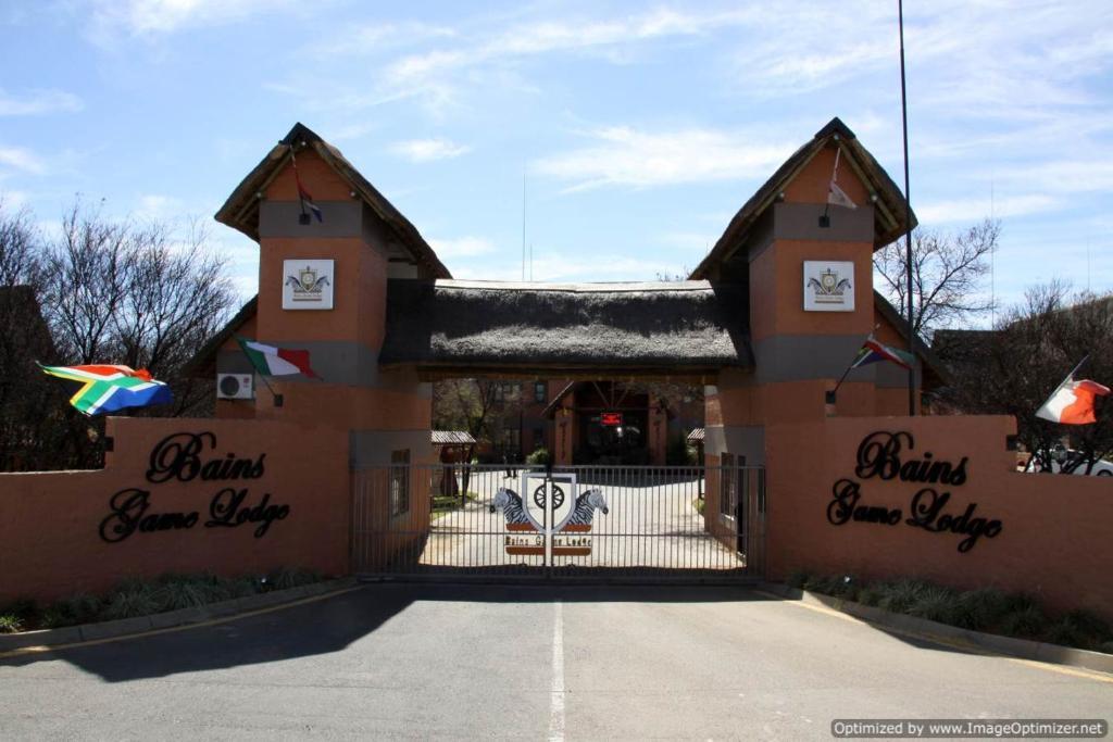 Bains Lodge Bloemfontein Exteriör bild