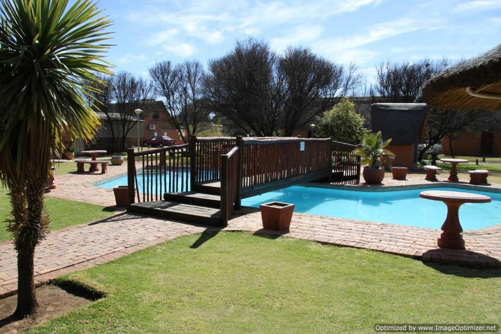 Bains Lodge Bloemfontein Exteriör bild