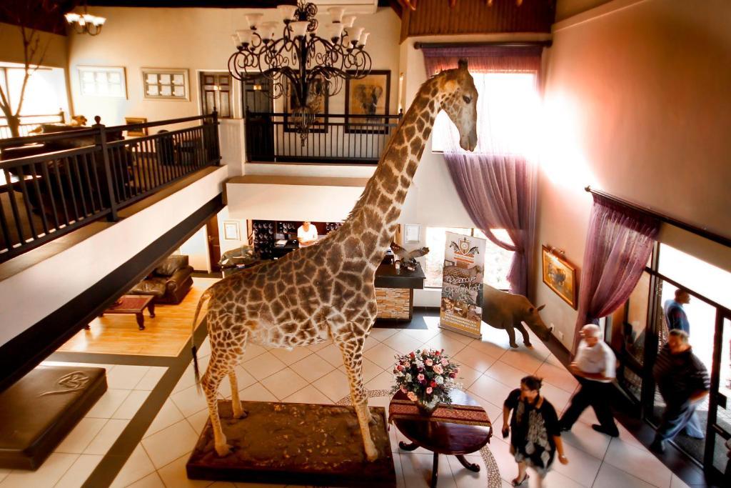 Bains Lodge Bloemfontein Exteriör bild